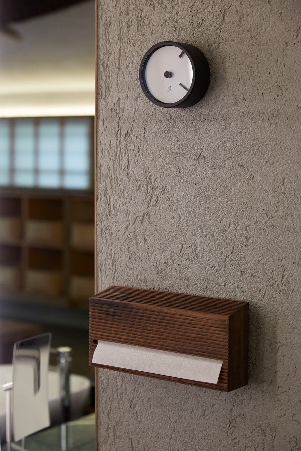 Natural wood paper holder H