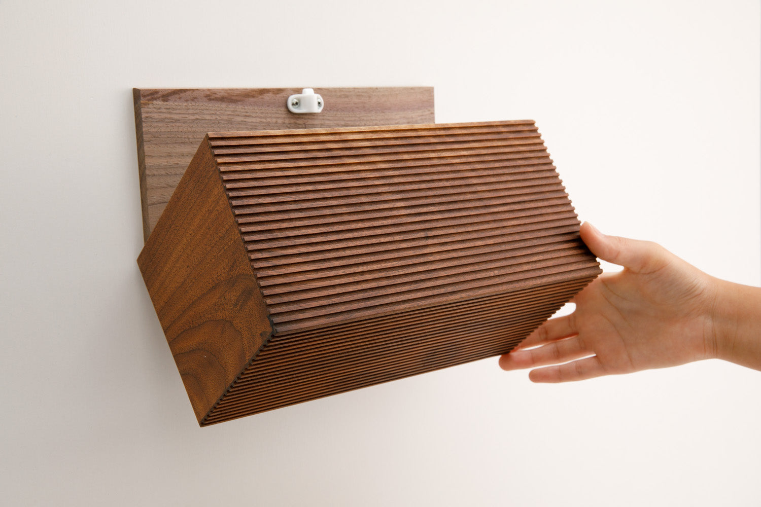 Natural wood paper holder V