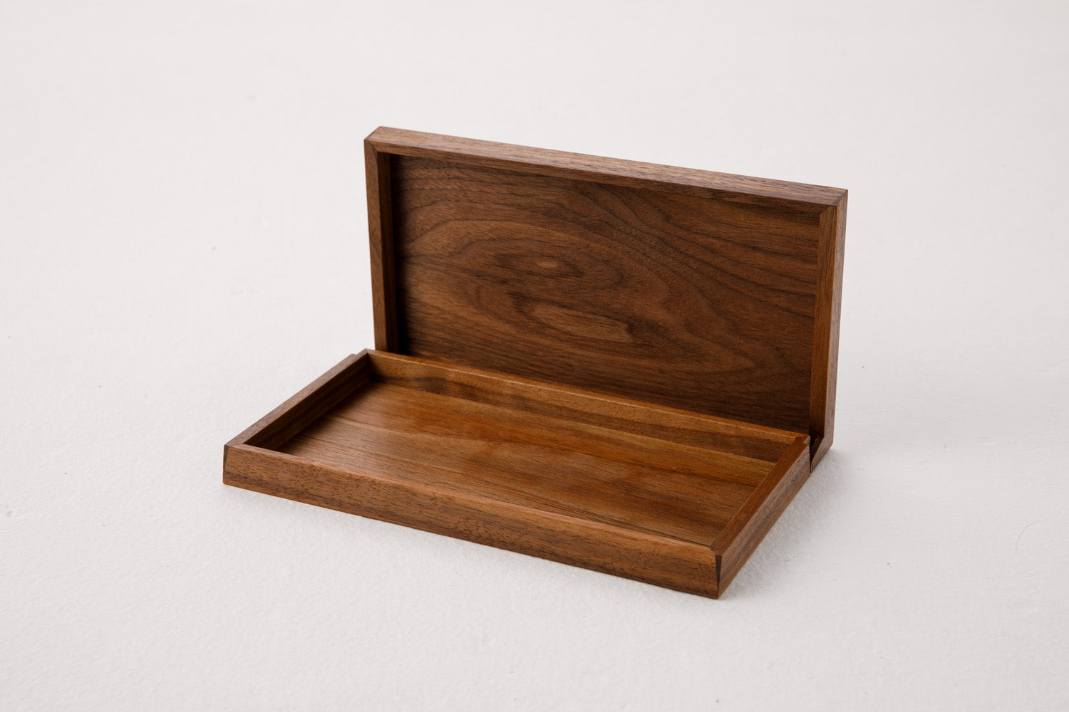 天然木の蓋付きトレイ