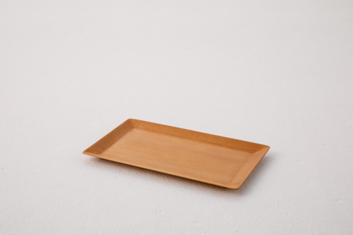 天然木のトレイ