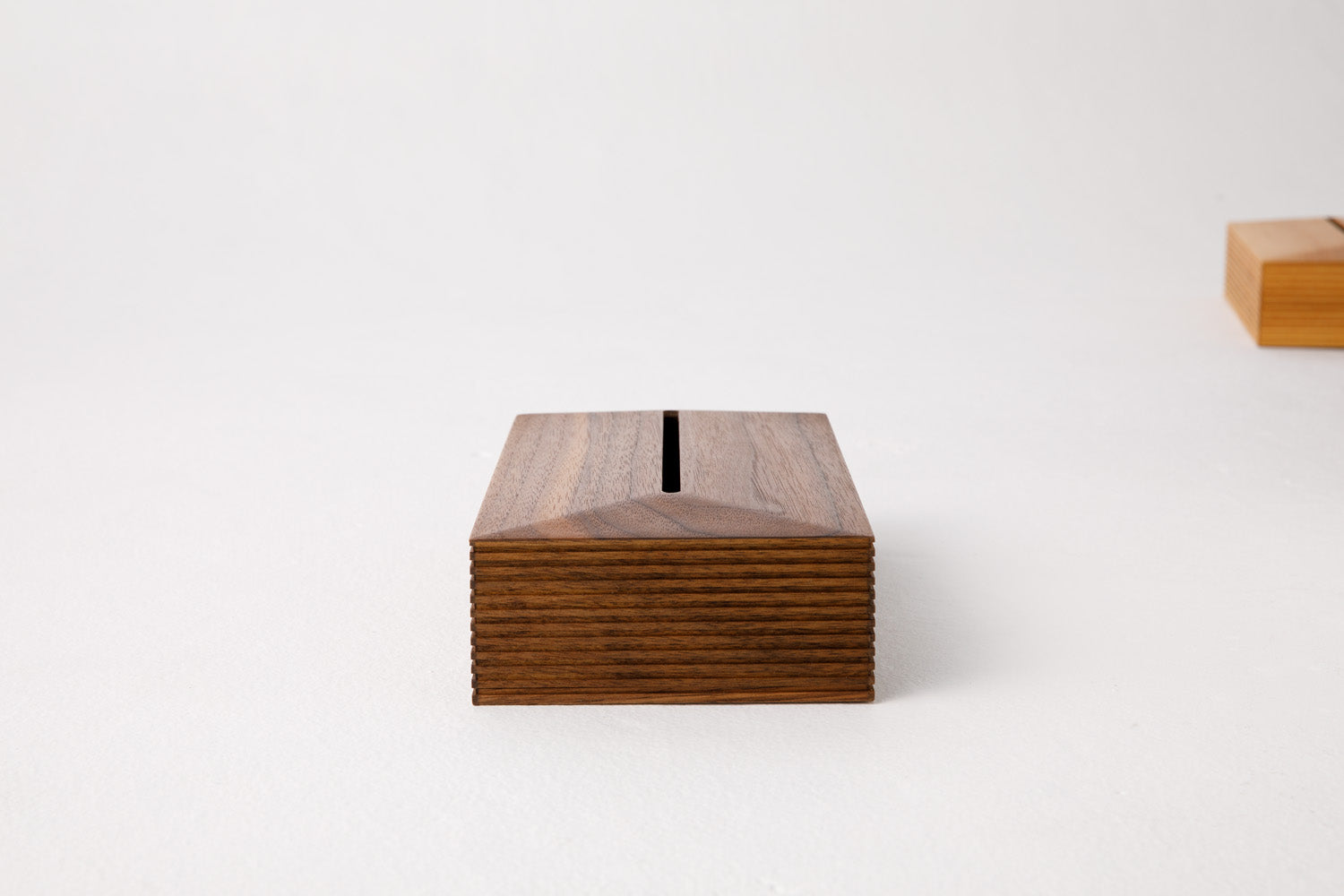 天然木のティッシュペーパーボックスカバー MID
